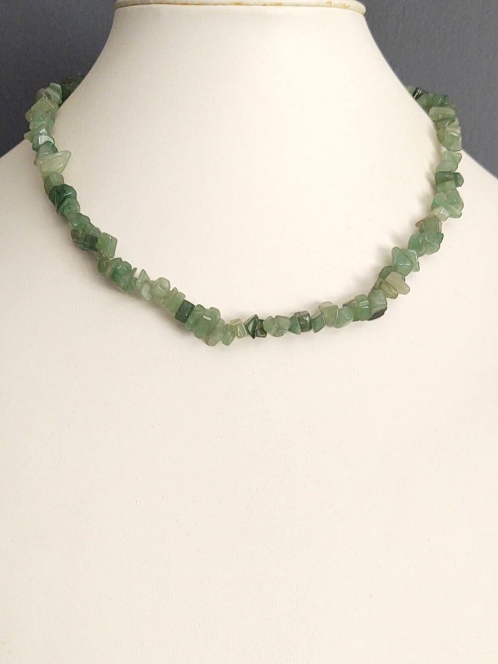 Shades of green stone chip necklace